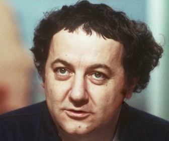 Replay C à vous la suite - L'Œil de Pierre Lescure - Coluche, c'est l'histoire d'un mec…