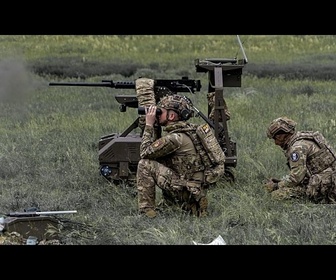 Replay En Pologne, des volontaires ukrainiens fabriquent drones et filets pour soutenir leurs soldats