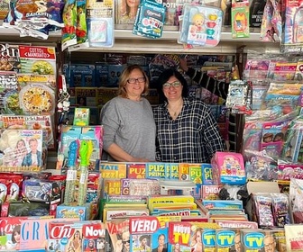 Replay Italie : la nostalgie des kiosques à journaux - ARTE Regards