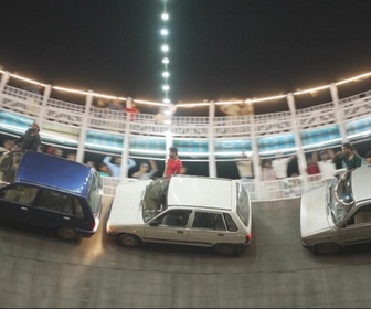 Replay Focus - En Inde, le buzz des puits de la mort : les cascadeurs de l'extrême