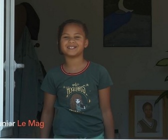 Replay ARTE JUNIOR Le magazine - Portrait d'enfant : May-Lynn et son zoo