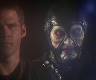 Replay Farscape - S03 E11 - Incubateur