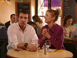 Replay Un gars, une fille - S3E133 - Au restaurant (4)
