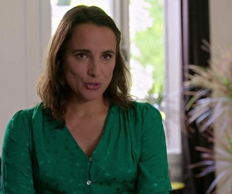 Replay Petits secrets en famille - Une de trop dans la famille - famille Richardson