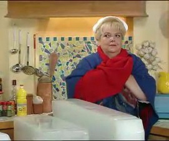 Replay Le miel et les abeilles - S05 E10 - Frisson à la ruche