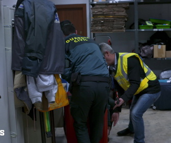 Replay Au cœur des douanes - S2E10 - Episode 10