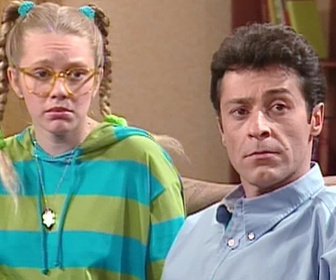 Replay Premiers baisers - S02 E41 - La shampouineuse