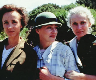Replay Marie Curie : une femme honorable