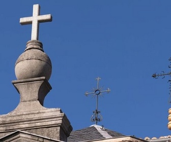 Replay Affaires de pédophilie : les religions face au scandale - Pédocriminalité dans l'Eglise : 440 000 victimes potentielles en Espagne