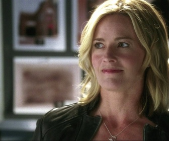 Replay Les experts - S12 E19 - Frères de crime