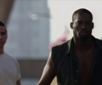 Replay Highlander - S02 E09 - Sa vie est un combat