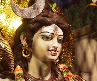 Replay Invitation au voyage - 12/01/2026 - En Inde, Varanasi, incandescente cité de l'hindouisme