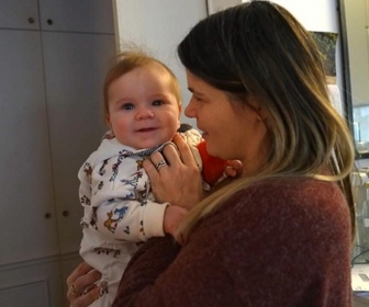 Replay ActuElles - Quand les femmes prennent l'accouchement en main