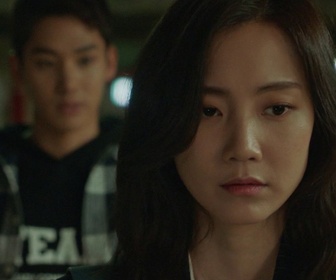 Replay Le Parfum du mensonge - S01 E03