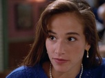 Replay Beverly Hills, 90210 - S01 E12 - Un homme et un couffin