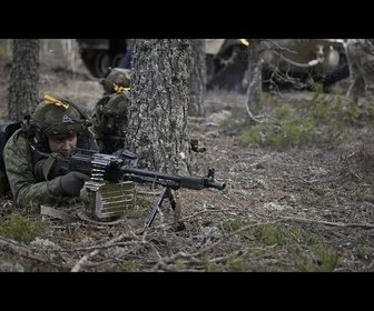 Replay La Finlande intensifie sa préparation militaire