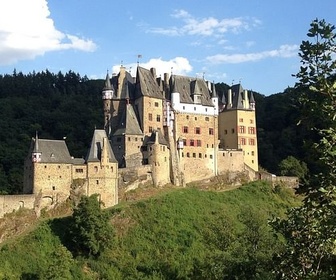 Replay Les châteaux du Moyen Âge (1/2)