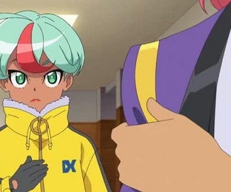 Replay Beyblade Burst Quadstrike - Les défis du Champion La grande Finale