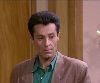 Replay Premiers baisers - S02 E08 - Vol au vestiaire