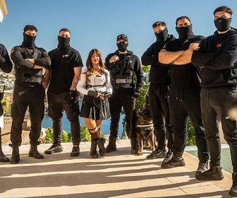 Replay En Espagne, des brigades anti-squatteurs - ARTE Regards