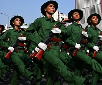 Replay ARTE Journal - Vietnam : un parade militaire pour 50 ans de réunification
