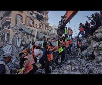 Replay Au moins 12 morts et des dizaines de disparus après l'effondrement d'un immeuble à Gaza
