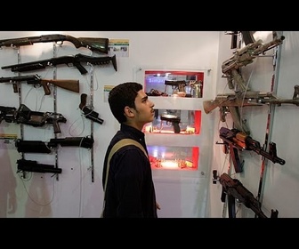 Replay La télévision iranienne apprend aux téléspectateurs à tirer, l'IRGC recrute des enfants