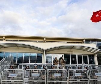 Replay ARTE Journal - Turquie : le pouvoir étouffe le procès d'Ekrem Imamoglu