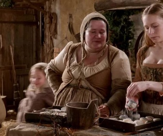 Replay La petite histoire de France - Gros con / Dialogues de sourds / Derrière le loup du loup / La supplique