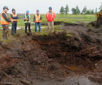 Replay Le mystère d'Oak Island : la course au trésor - S11E17 - Sombre et orageux
