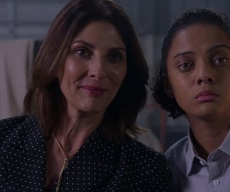 Replay Leverage : Redemption - S01 E06 - Le coup de la Reine Ziel