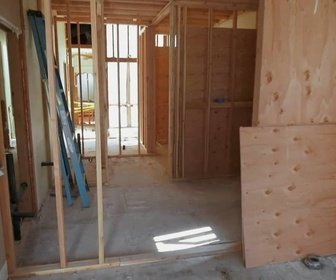 Replay Les rois de la réno - S10 E1 - C'est une première !