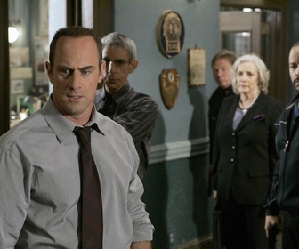 Replay New York Unité Spéciale - S18 E16 - A la une