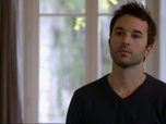 Replay Petits secrets entre voisins - S03 E71 - Un supporter envahissant