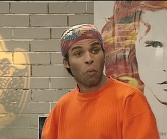 Replay Hélène et les garçons - S03 E15 - Le feu au poudre