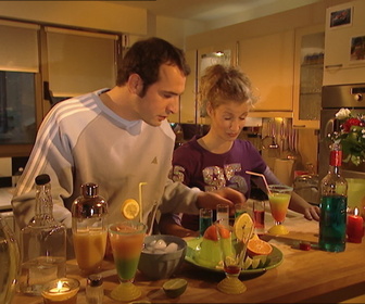 Replay Un gars, une fille - S4E77 - Dans leur salon (3)