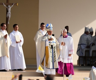 Replay En Direct - Pape en France: Léon XIV célèbre une messe à la prairie du sanctuaire de Lourdes