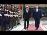 Replay Le Bélarus et l'Iran, alliés de la Russie, conviennent de renforcer leur défense dans le cadre...