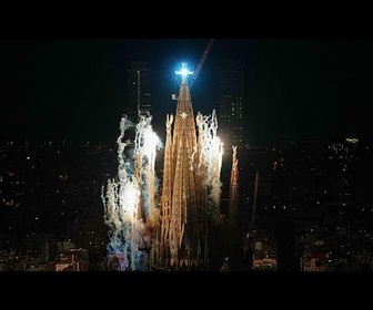 Replay Espagne : le pape Léon XIV bénit la nouvelle tour de la Sagrada Família, plus haute église au monde